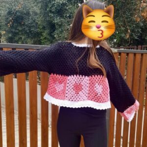 Heart Granny Square Crop-Top