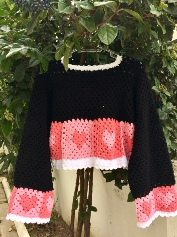Heart Granny Square Crop-Top - Image 2